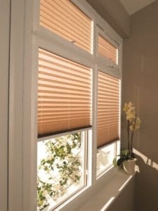 amber_pleated_blind