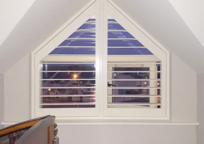 Shaped Blind