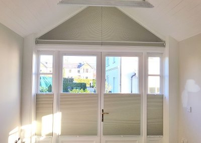 Shaped pleated blind Greystones