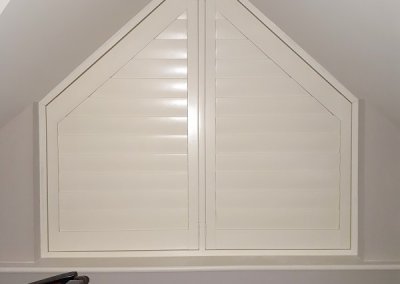 Shaped Blind