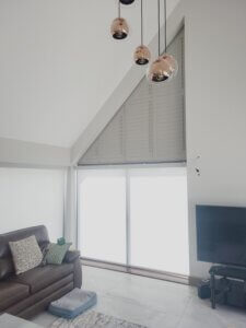 triangular shutetrs