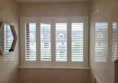 Bathroom 63mm Louvre