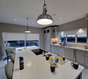 Motorized Roller White