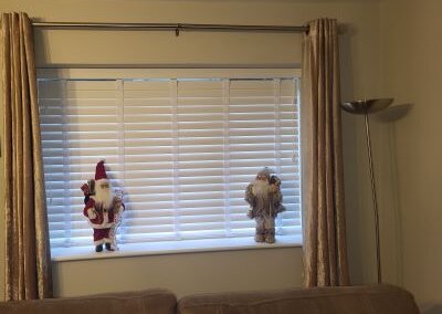 Venetian with White Tapes